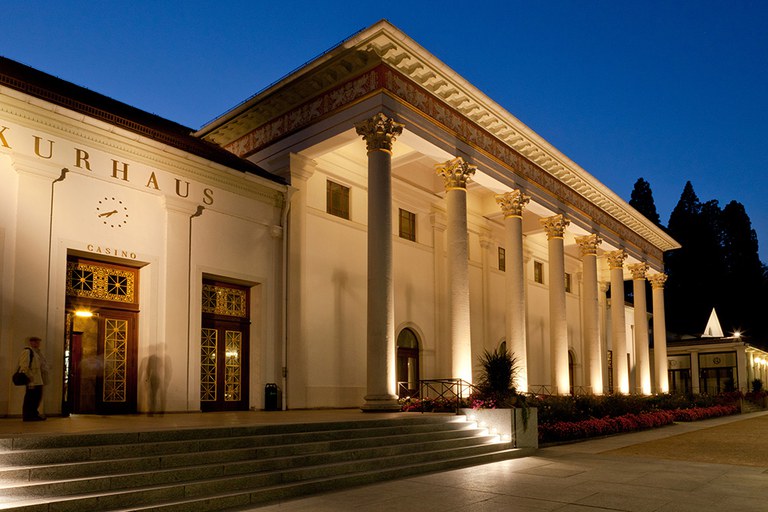 Kurhaus bei Nacht_ND_3_1000x667.jpg